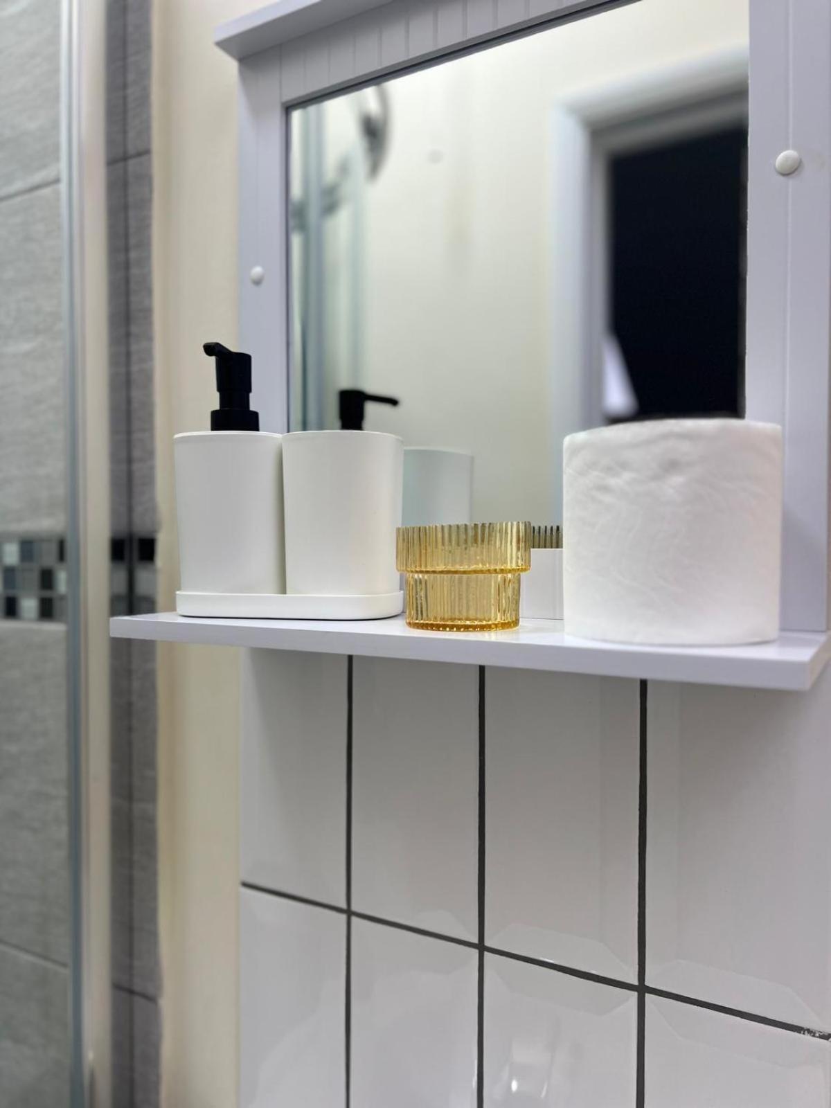Modern Apartment Free Off Road Parking 2X Double Rooms Suite 11 Nottingham Kültér fotó
